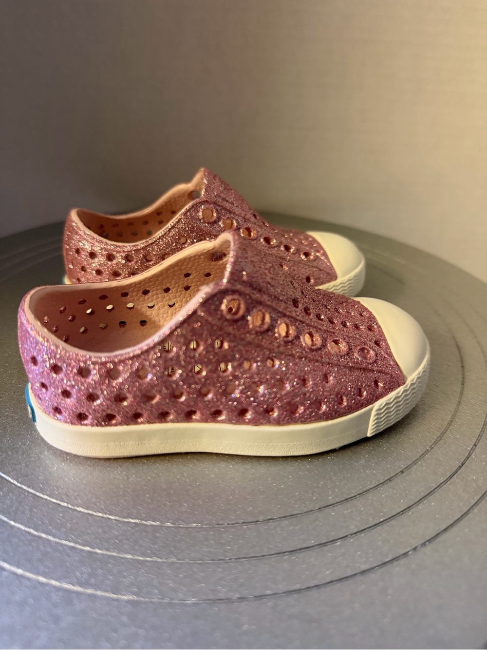 Native Shoes Jefferson Water Shoes Pink Glitter Sz Girls C4